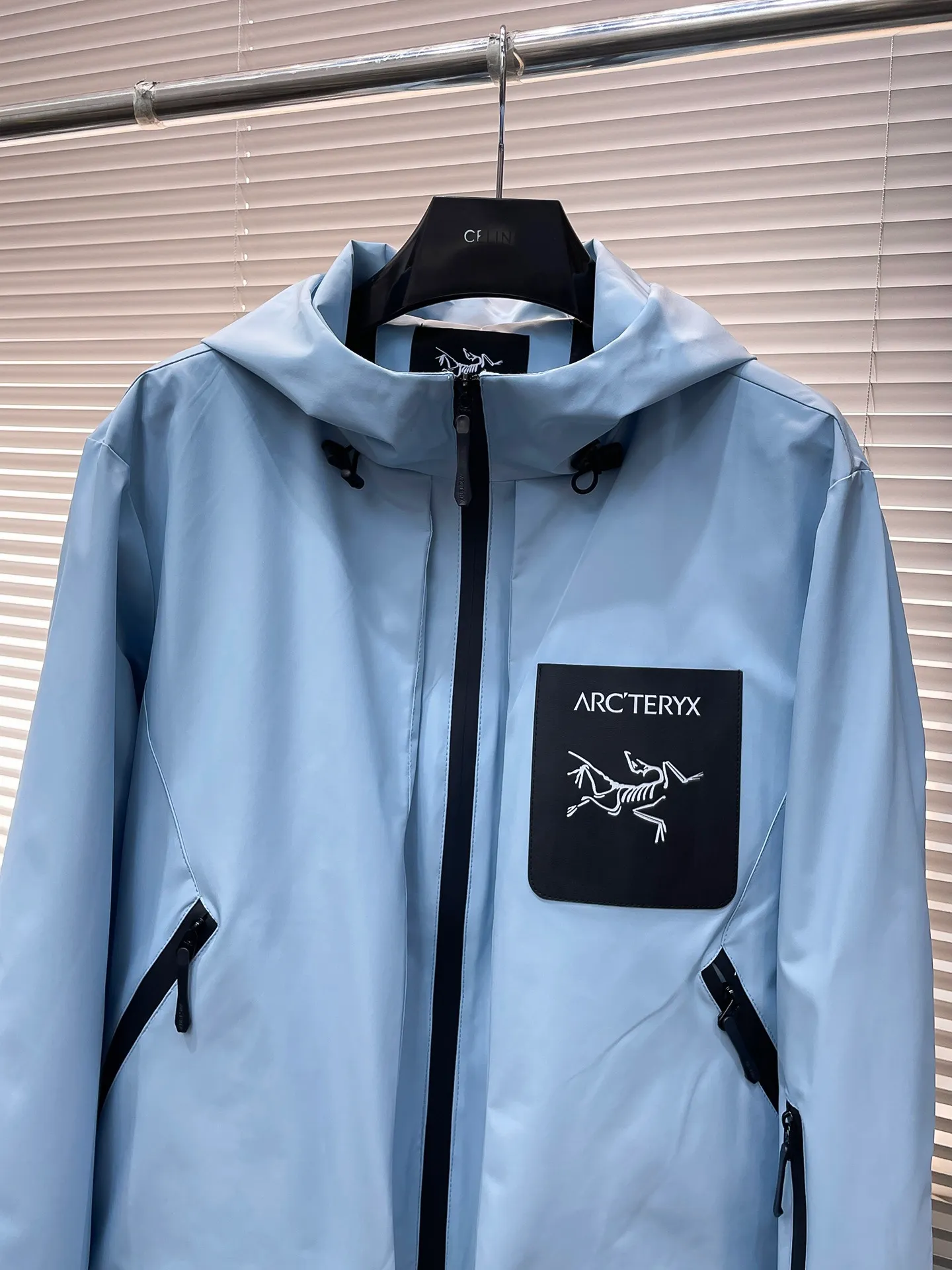 Same Style， ， 2026 New Arrival ， Original Premium Breathable ， ， ， Quality。 ， Sizes：M～3XL， 195
